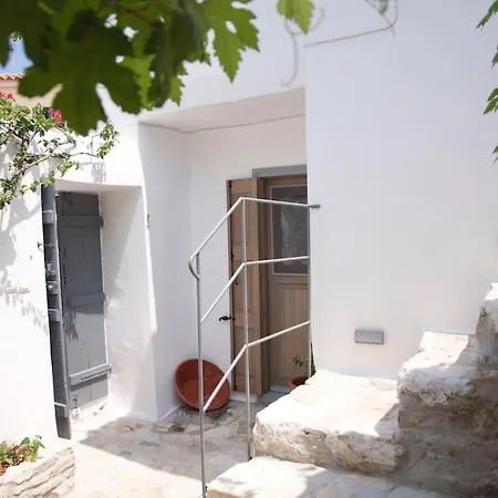 Designer Renovated House In Hora-pythagorio, Samos Island Holiday home Pythagoreio (Samos)